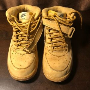 Nike Air Force 1 Mid